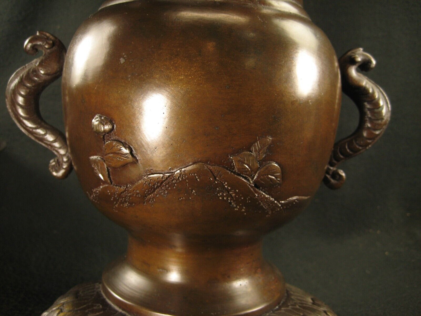Antique Japanese Signed Usubata Bronze Ikebana Flower Vase Birds & Flowers