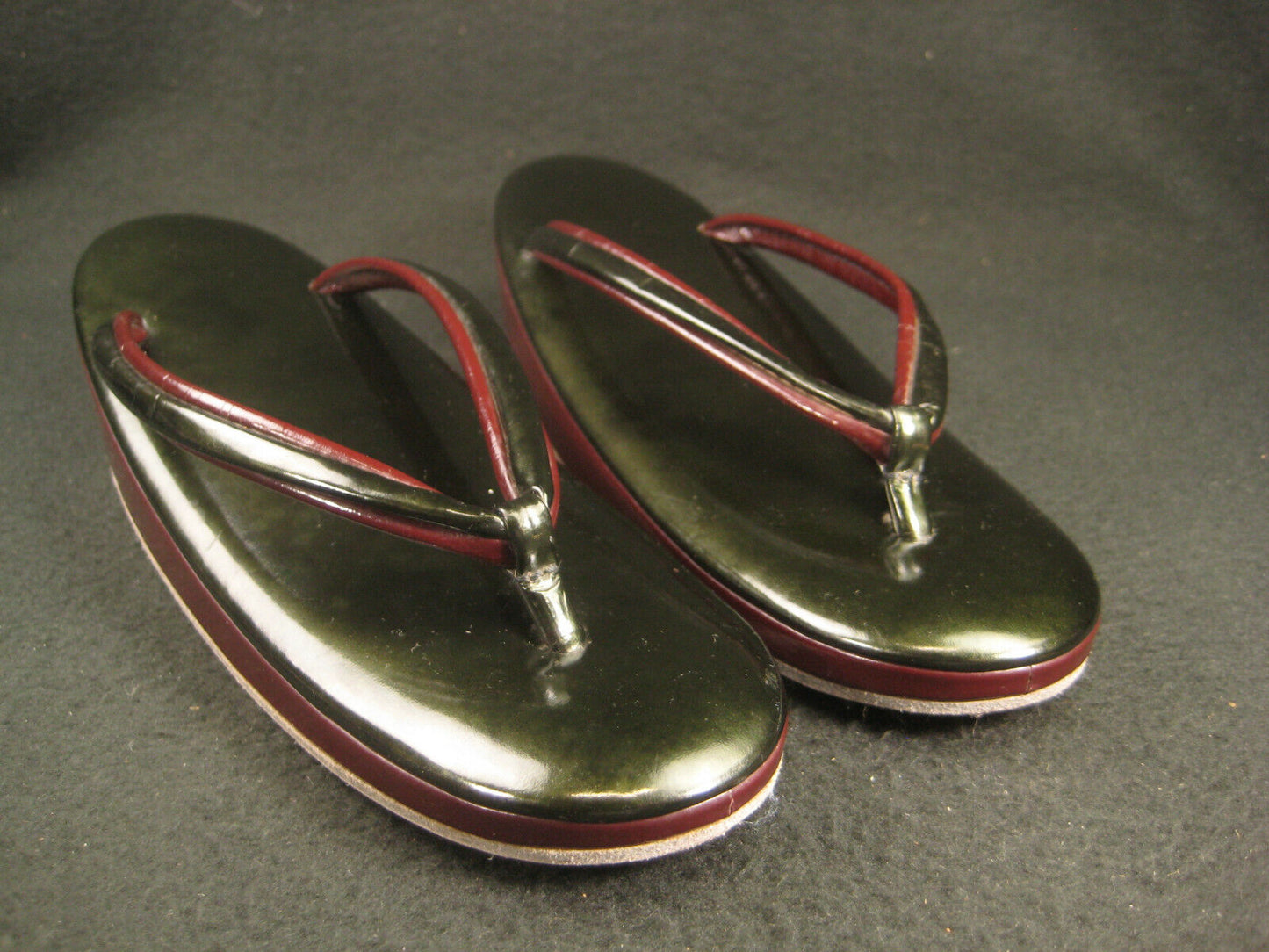Vintage Japanese Geta Sandals Green & Red Plastic Extra Small Narrow