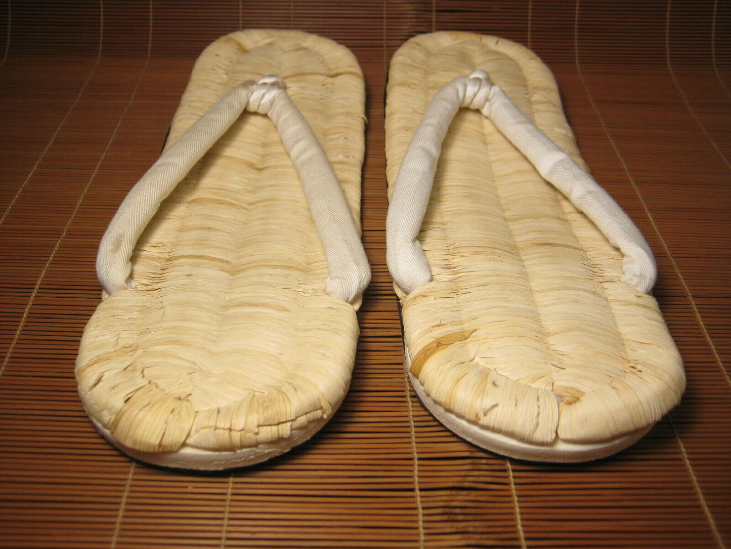 Sandles