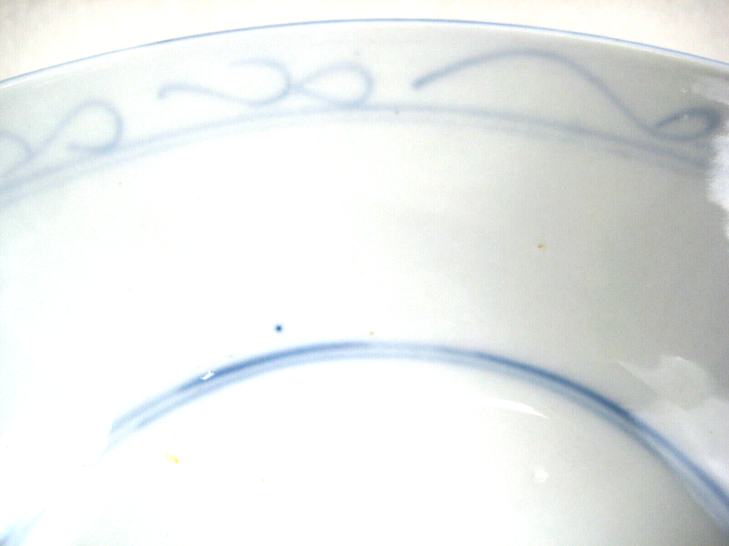 Chinese Hand Print Ceramic Chawan Bowl Classical Flowers Stems & Petals 5.5"