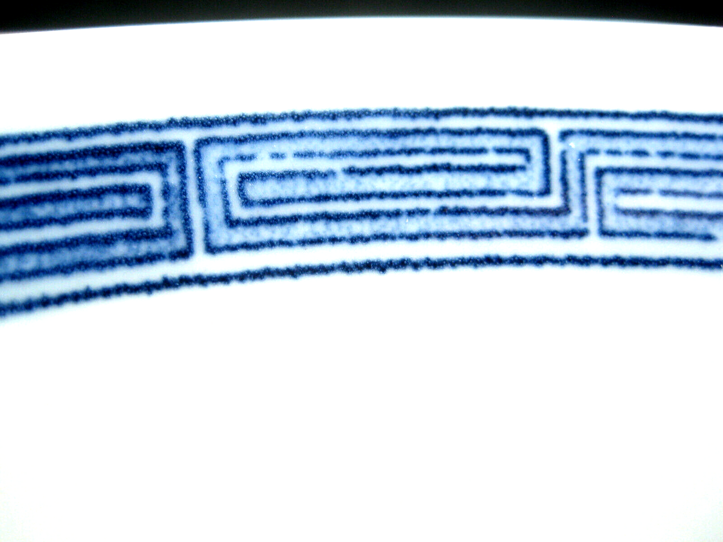 Japanese Imari Print Double Dragon Ceramic Bowl Classical Chinese 7.5"