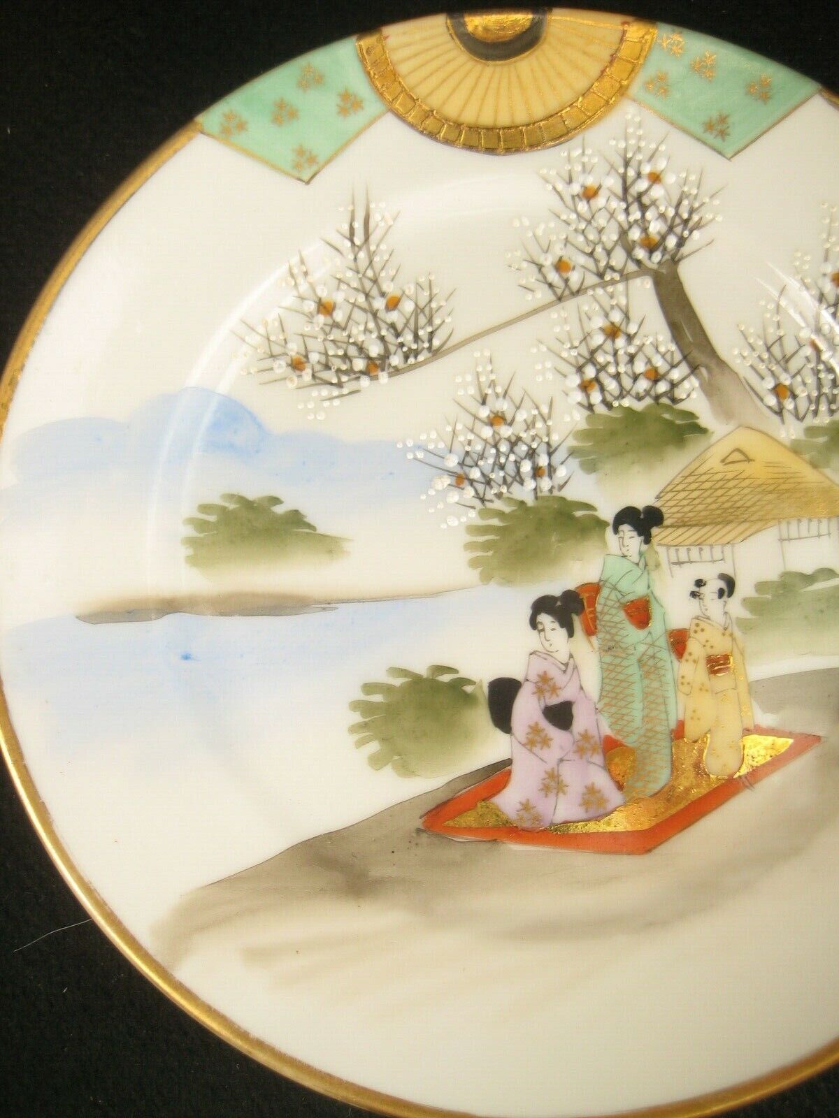 Antique Japanese Meiji Era c.1930 Small Signed Ceramic Plate Dish Geisha Scenic 7"