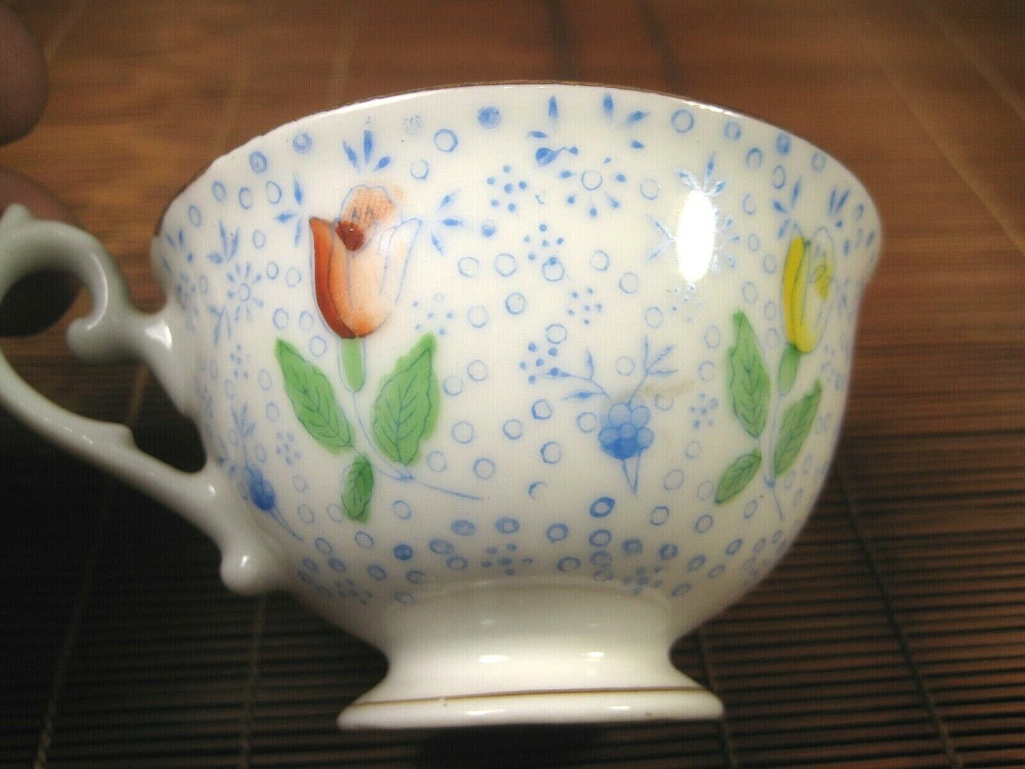Antique Japanese C1920 Hand Painted Tea Cup & Saucer Set Floral Motif