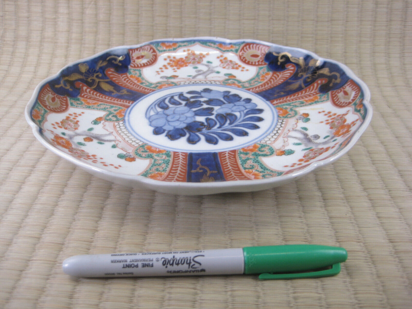 Antique Japanese Meiji Era C1880Akai Imari Ceramic Plate Floral Design 9.5"