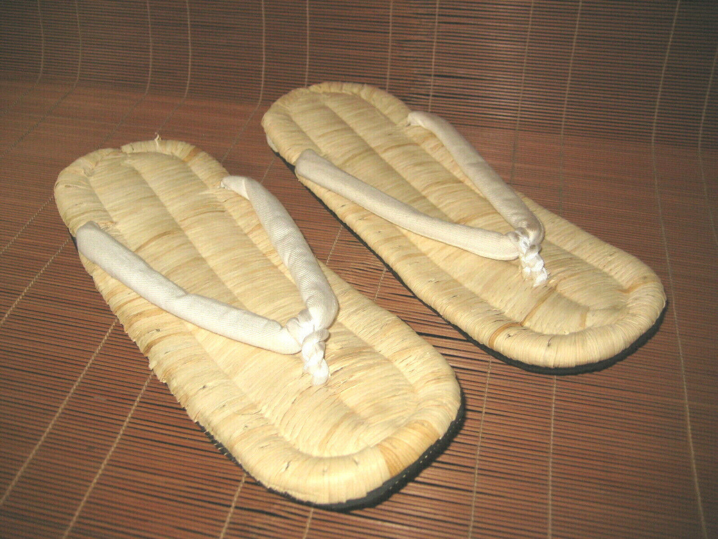 Sandles
