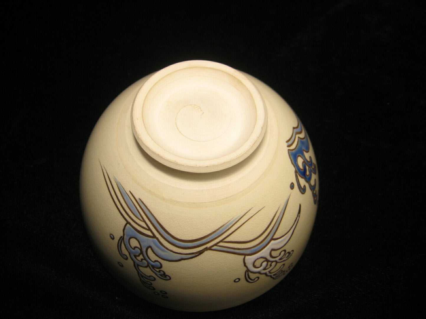 Vintage Japanese Signed Chawan Tea Ceremony Bowl Ceramic Wave Motif 5"