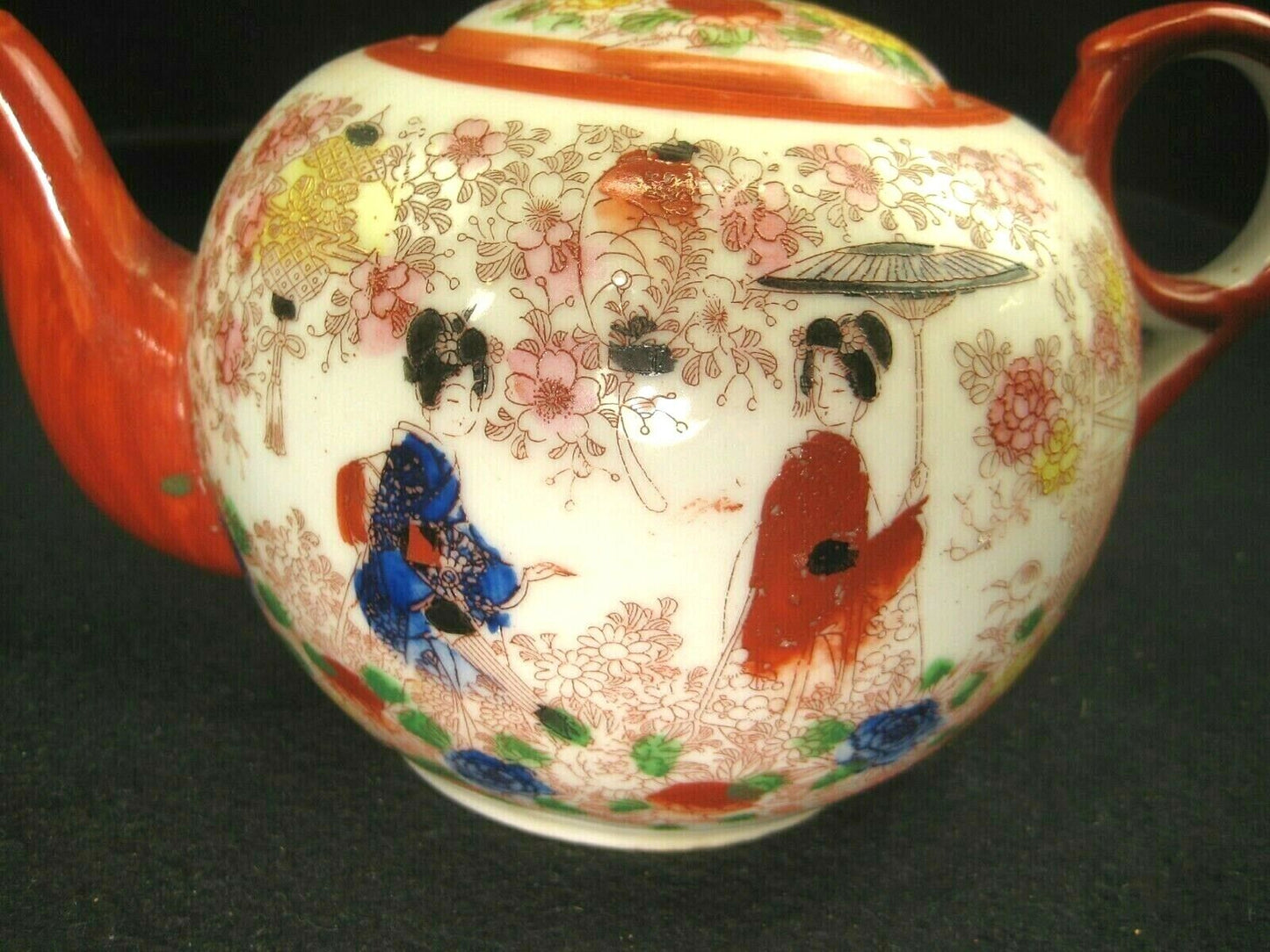 Antique Japanese (C 1920) Printed & Hand Painted Imari Ceramic Tea Pot & 4Cups