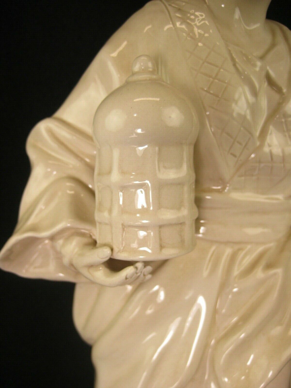 Vintage Chinese Statue (C.1960'S) Blanc De Chine Porcelain Woman W/ Umbrella