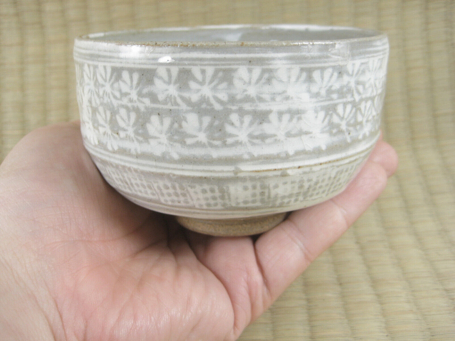 Vintage Japanese Chawan Tea Ceremony Bowl Hand Stamped Flowers Gray&White4"