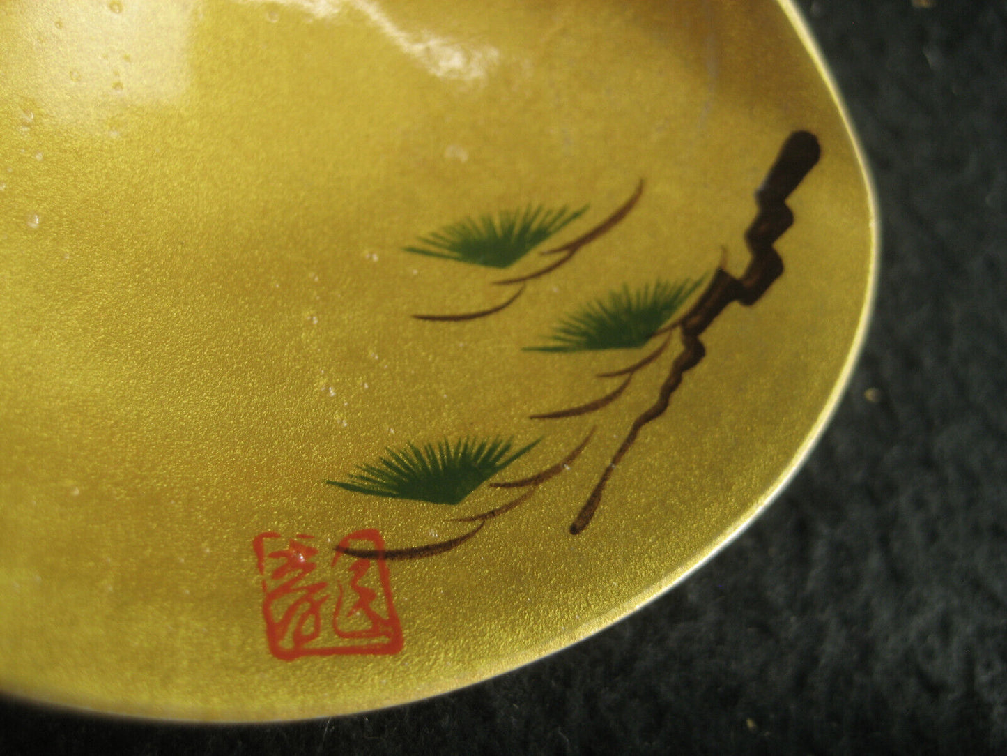 Japanese Kai-Awase Shell Game Set 5 Painted w/ Shochikubai Gold Clamshell