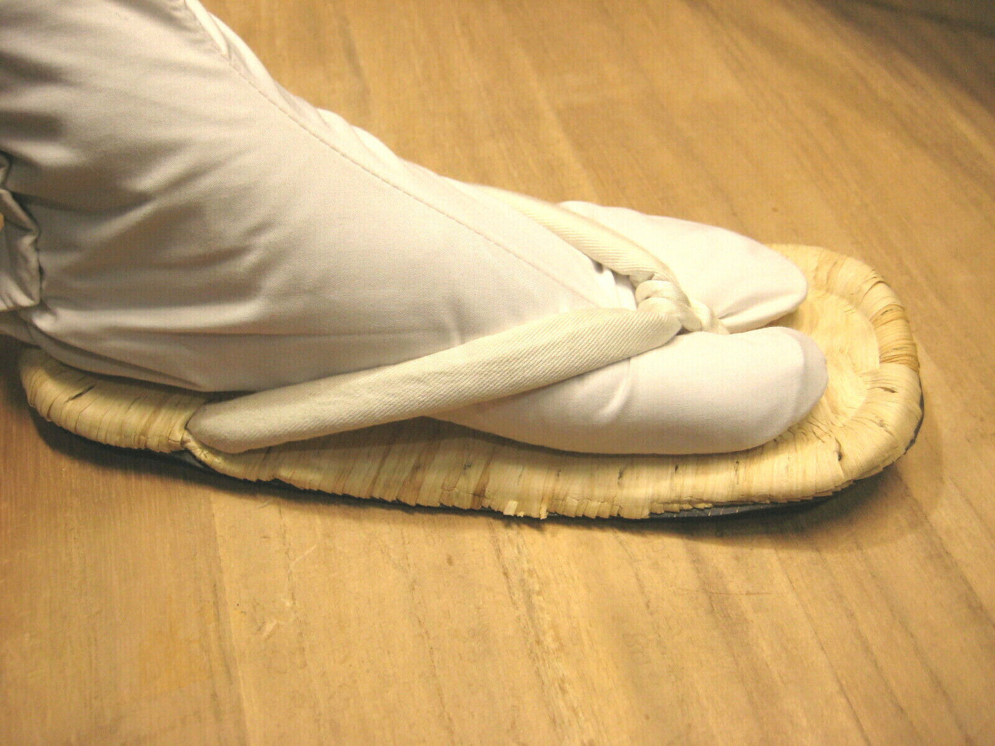 Sandles