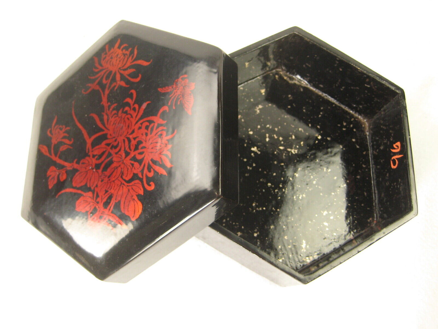 Antique Japanese Black Lacquer Lidded Wooden Kashizara Gold Chrysanthemum