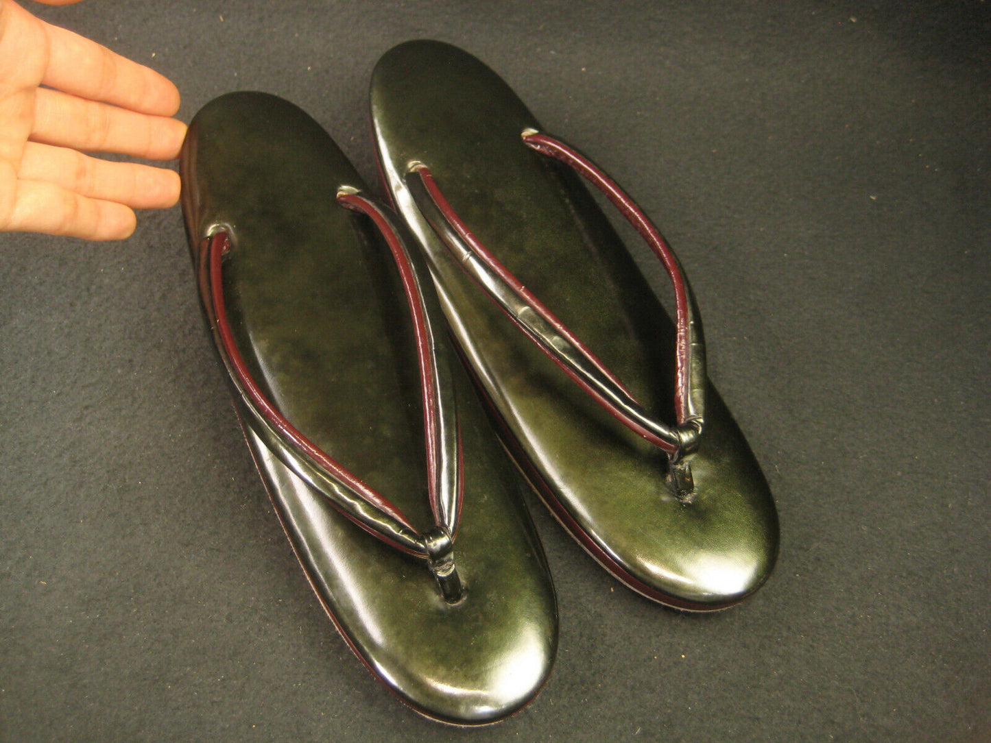 Vintage Japanese Geta Sandals Green & Red Plastic Extra Small Narrow