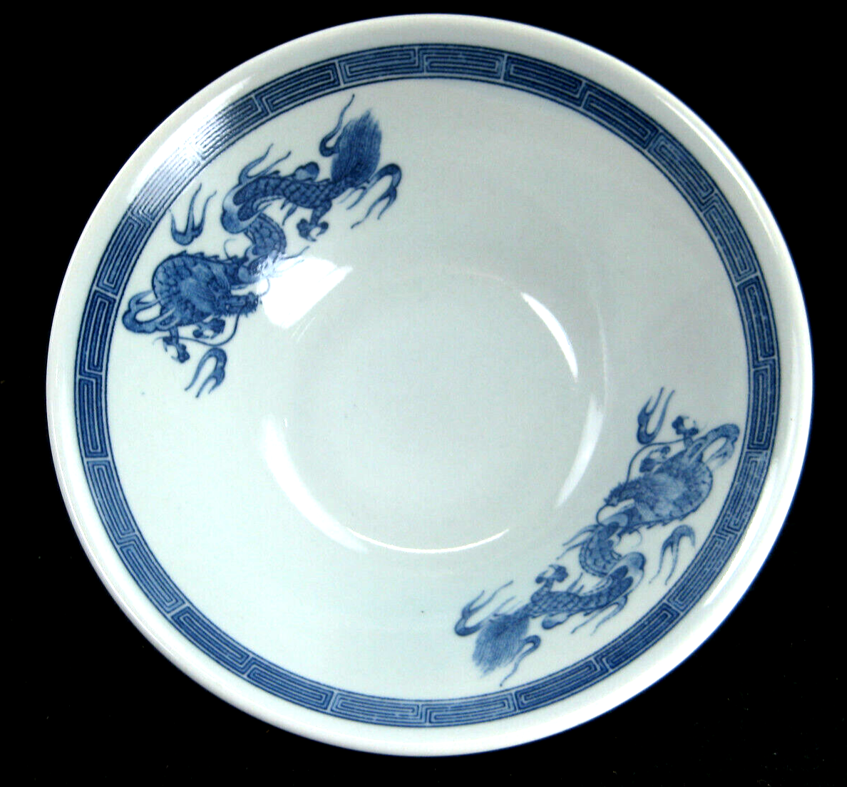 Japanese Imari Print Double Dragon Ceramic Bowl Classical Chinese 7.5"