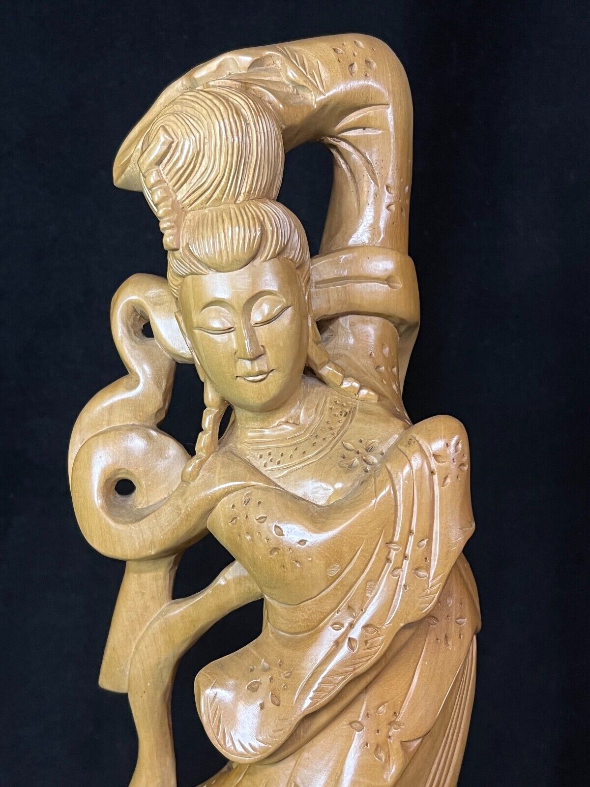 Vintage Chinese Quan Yin Carved Sculpture 18" Goddess ff Compassion