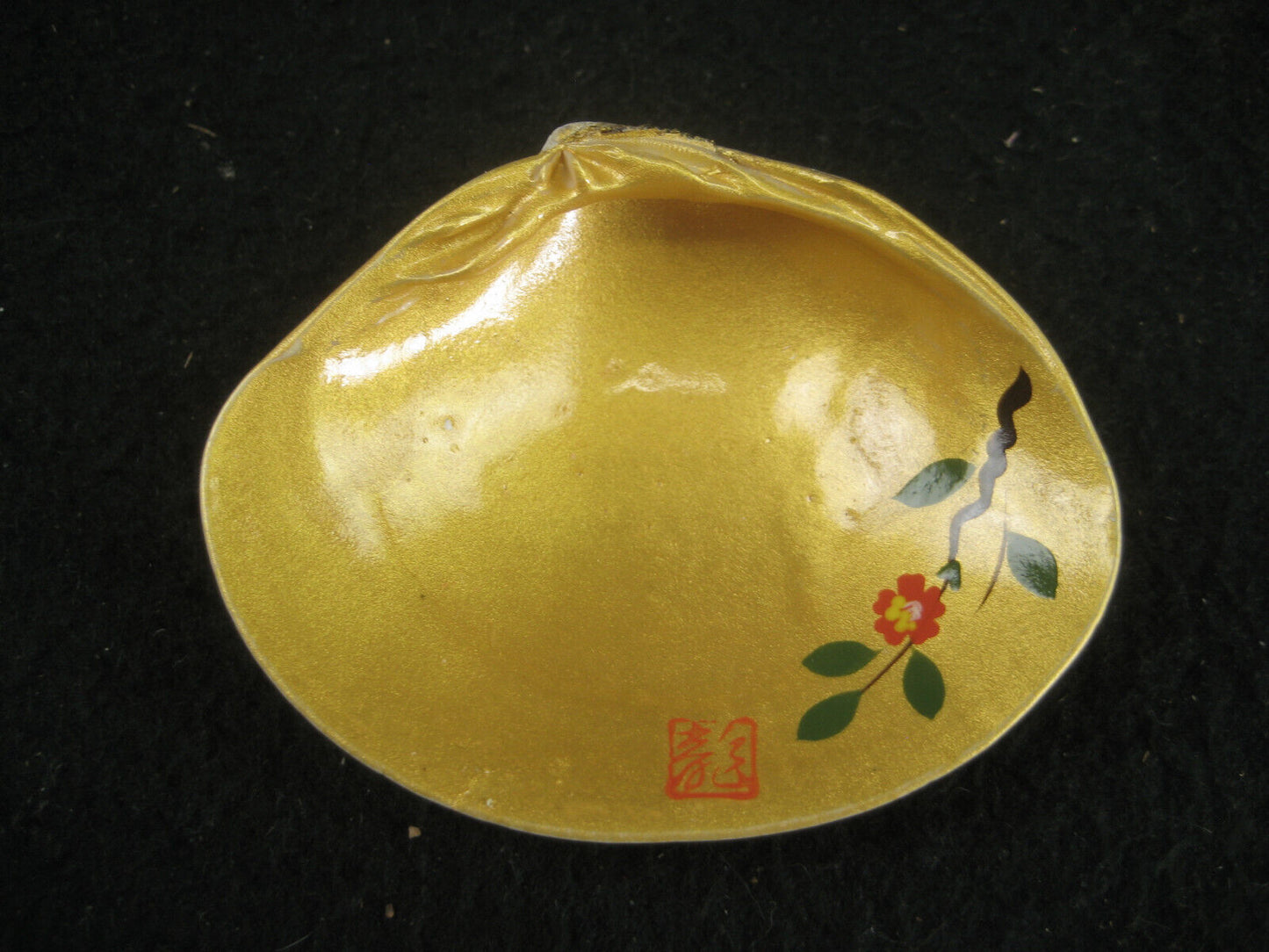Japanese Kai-Awase Shell Game Set 5 Painted w/ Shochikubai Gold Clamshell