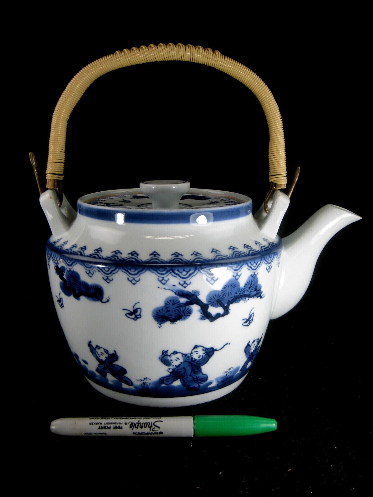 Japanese Printed & Hand Painted Imari Ceramic Tea Pot