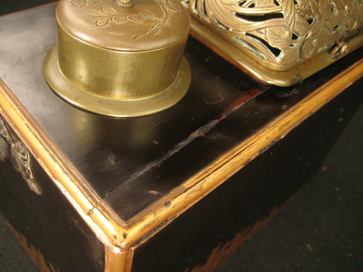 Antique Japanese C.1820 Edo Era Tabakobon 3 Drawer Teaburi Smokers Tansu