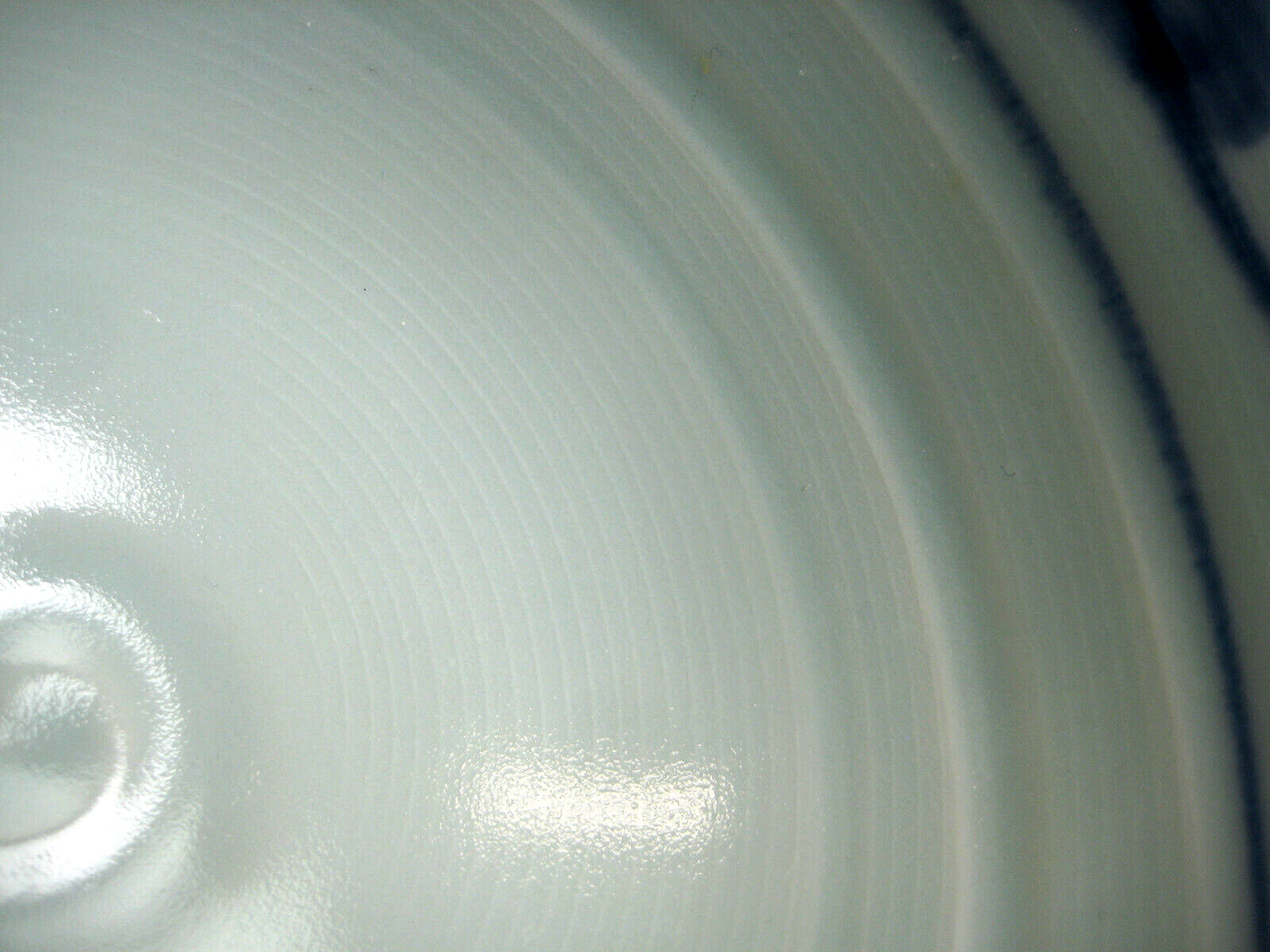 Japanese Akai Imari Ceramic Hand Painted Bowl W/ Lakes Mountains & Boats 4.5"
