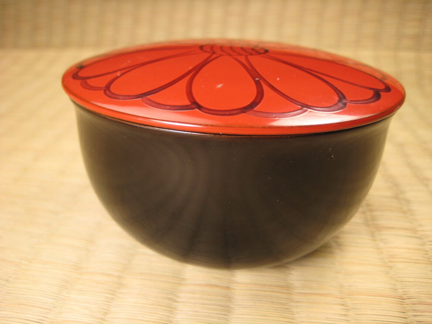 Vintage Japanese Wooden Lacquered Yunomi Sencha Lidded Tea Cup