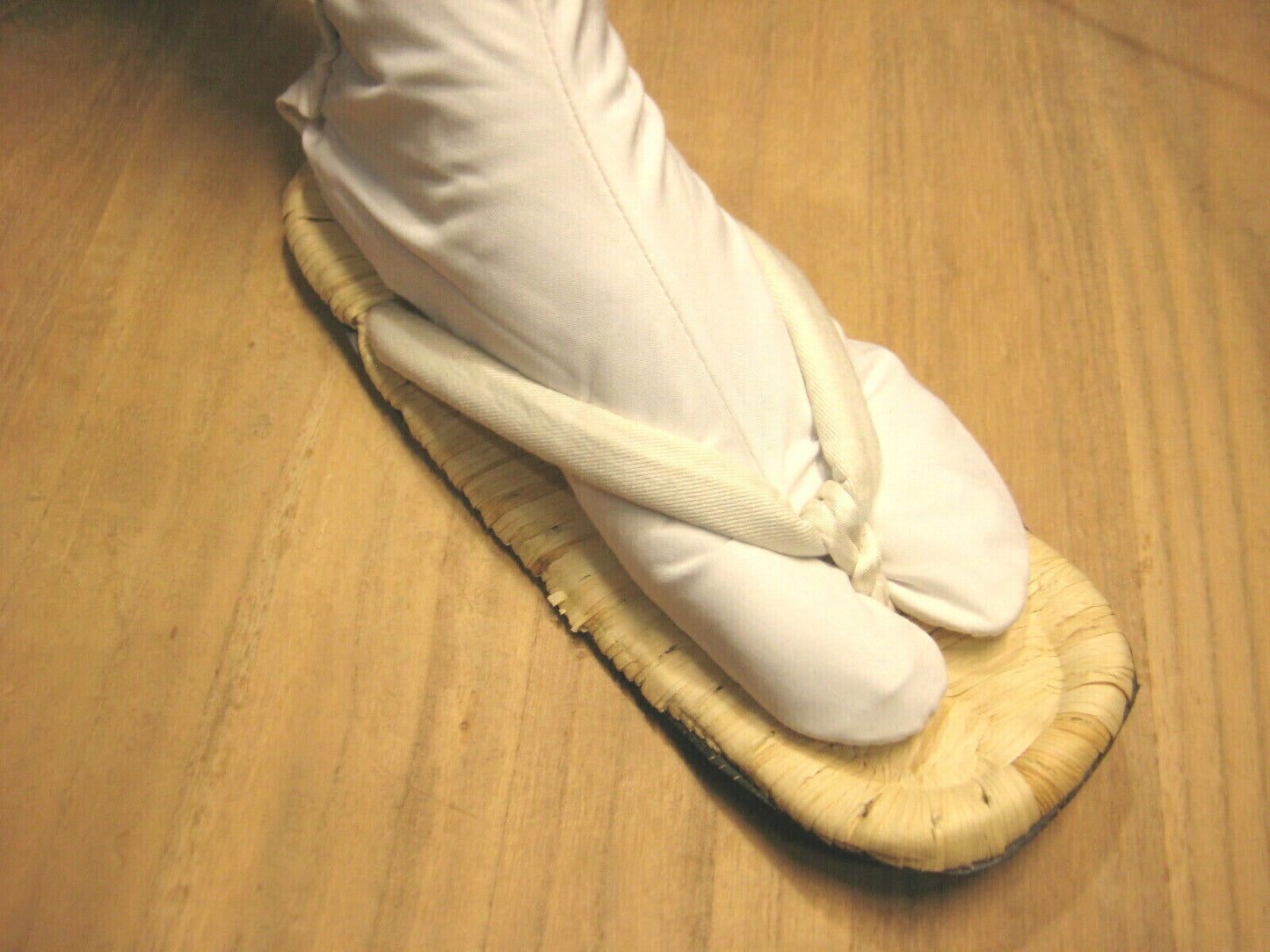 Sandles