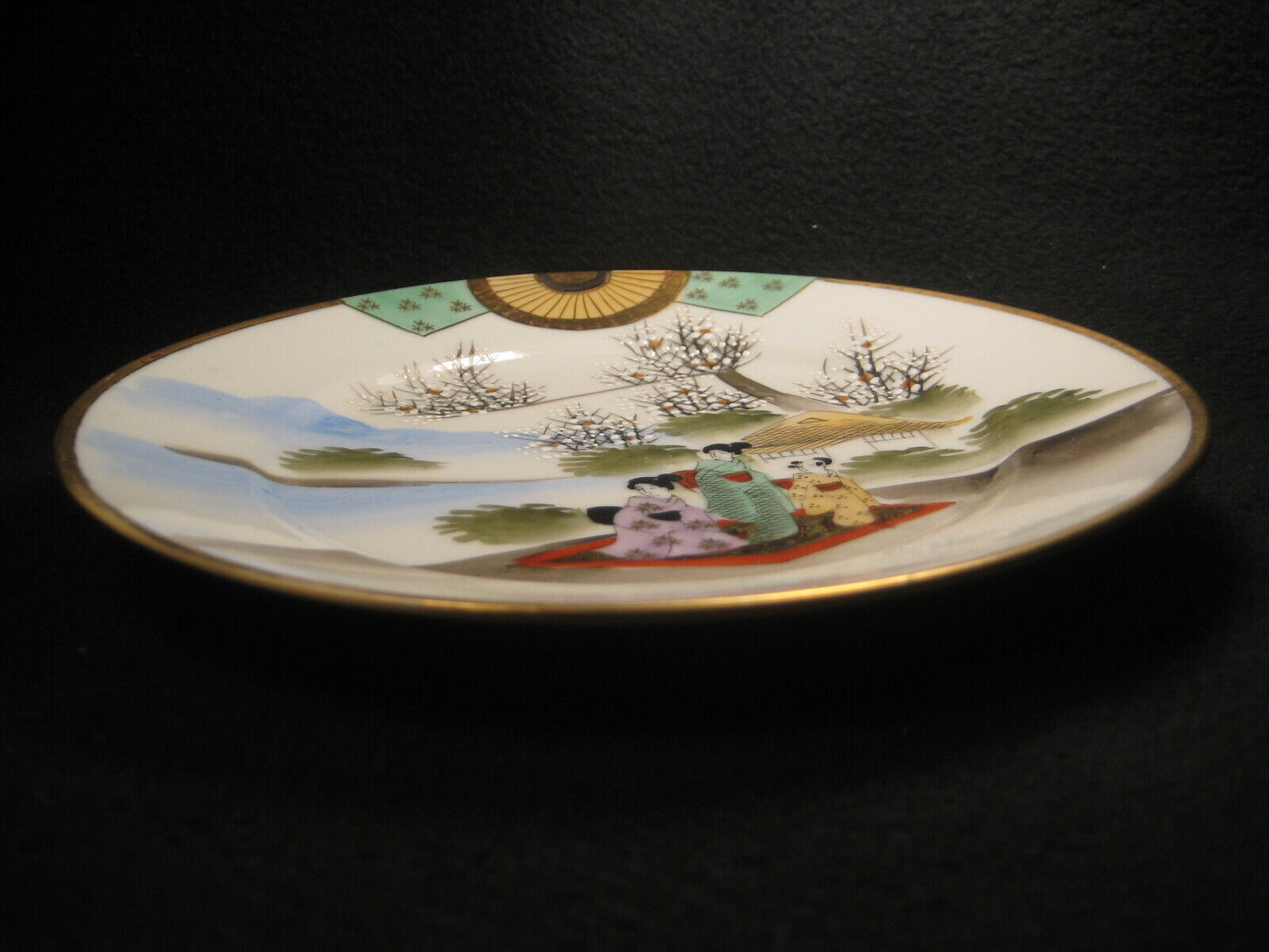 Antique Japanese Meiji Era c.1930 Small Signed Ceramic Plate Dish Geisha Scenic 7"