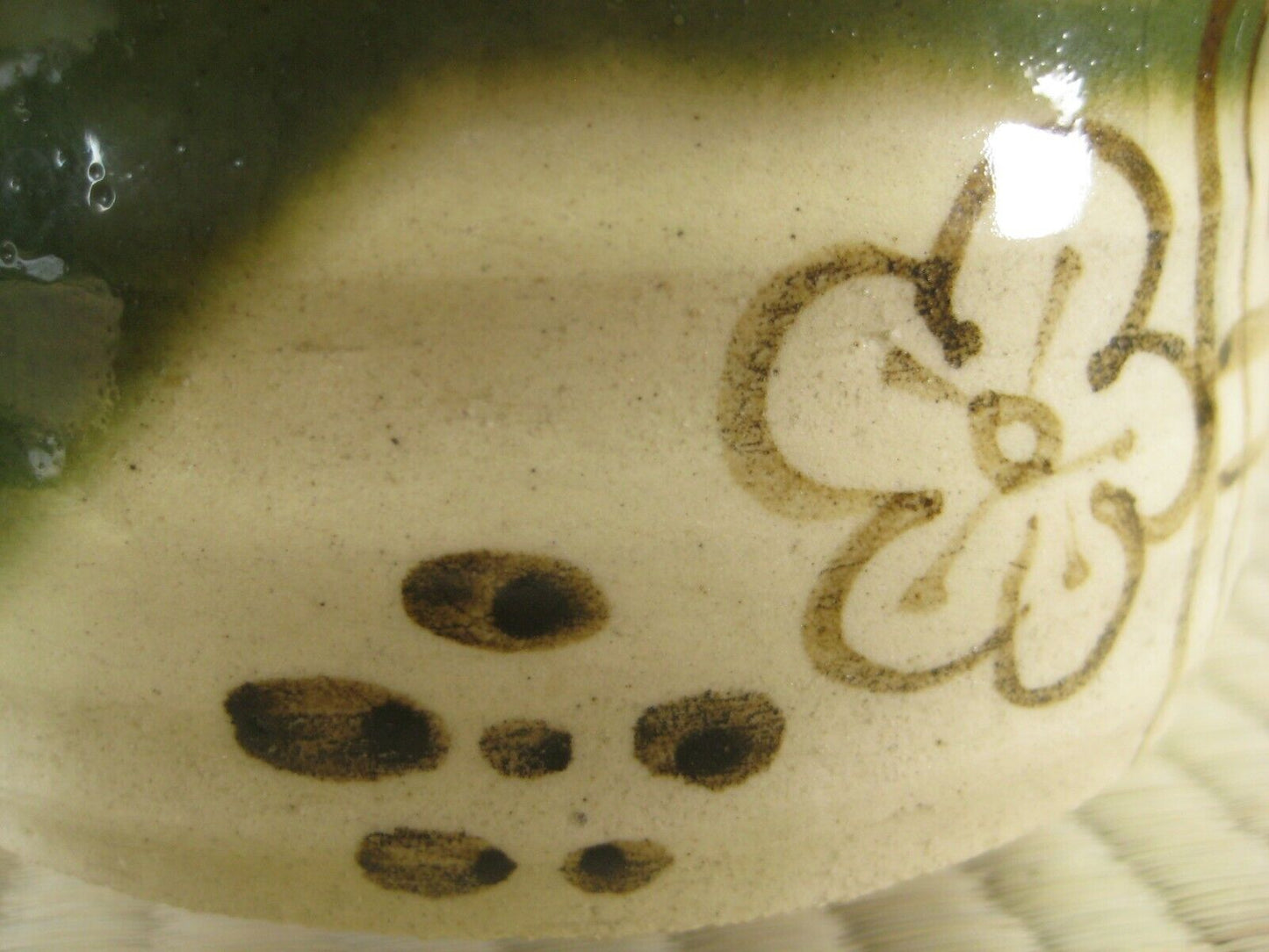 Vintage Japanese Oribe Ware Tea Ceremony Chawan Tea Bowl Green Plum Blossoms 5"