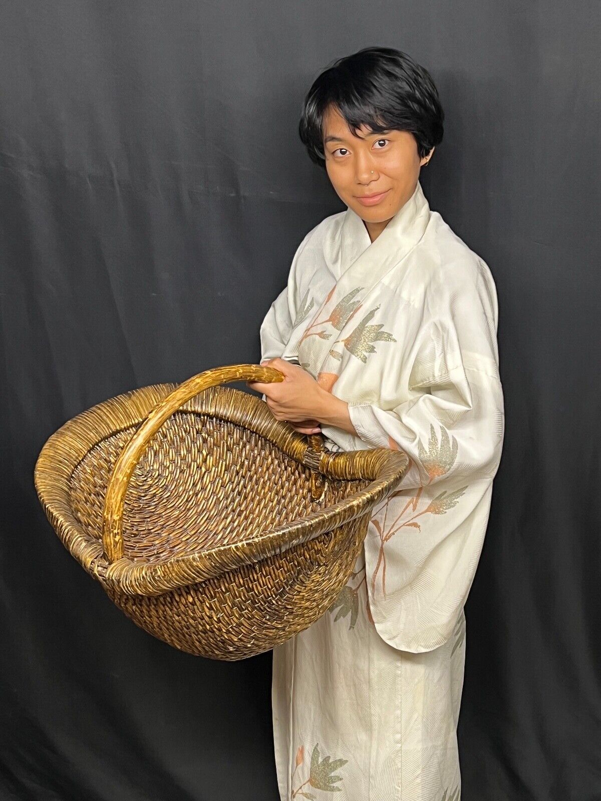 Antique Chinese c1900 Late Qing Hand Made Bamboo Rice Basket With Handle 22"L