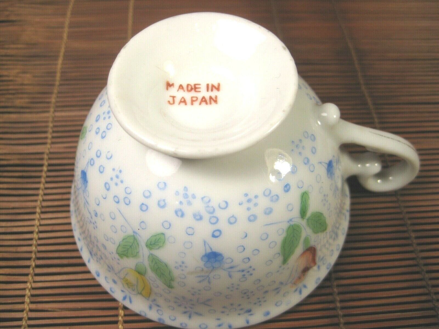 Antique Japanese C1920 Hand Painted Tea Cup & Saucer Set Floral Motif
