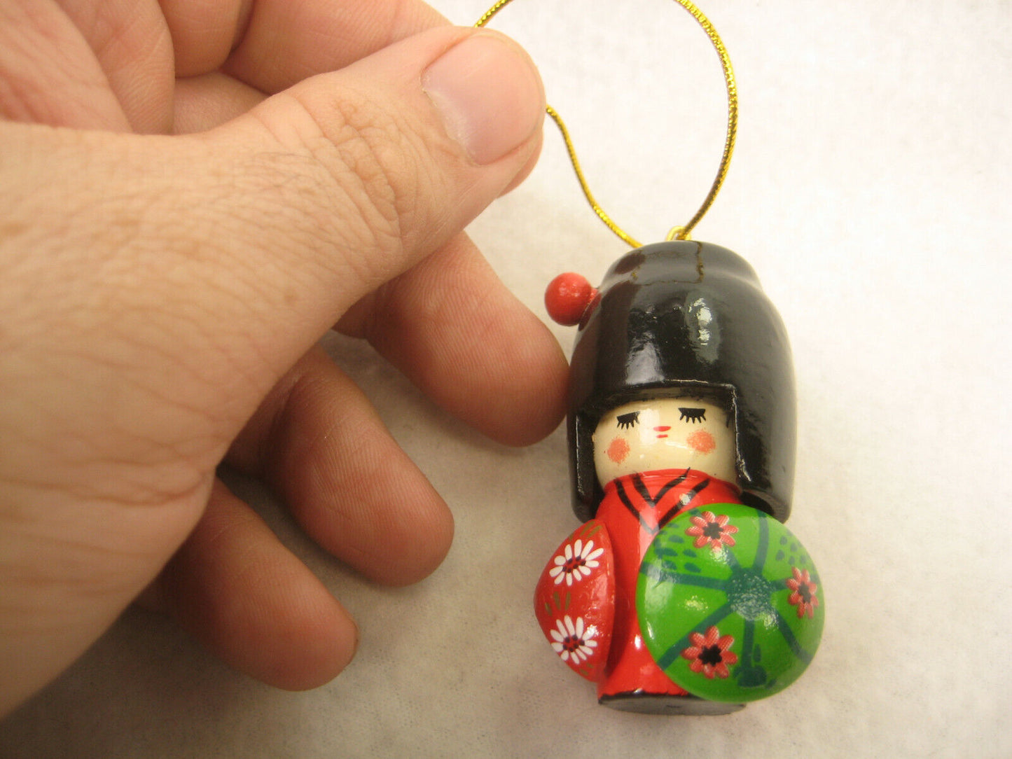 Japanese Hanging Kokeshi Ornement Red Kimono Green Hat Red Fan Tall Hair
