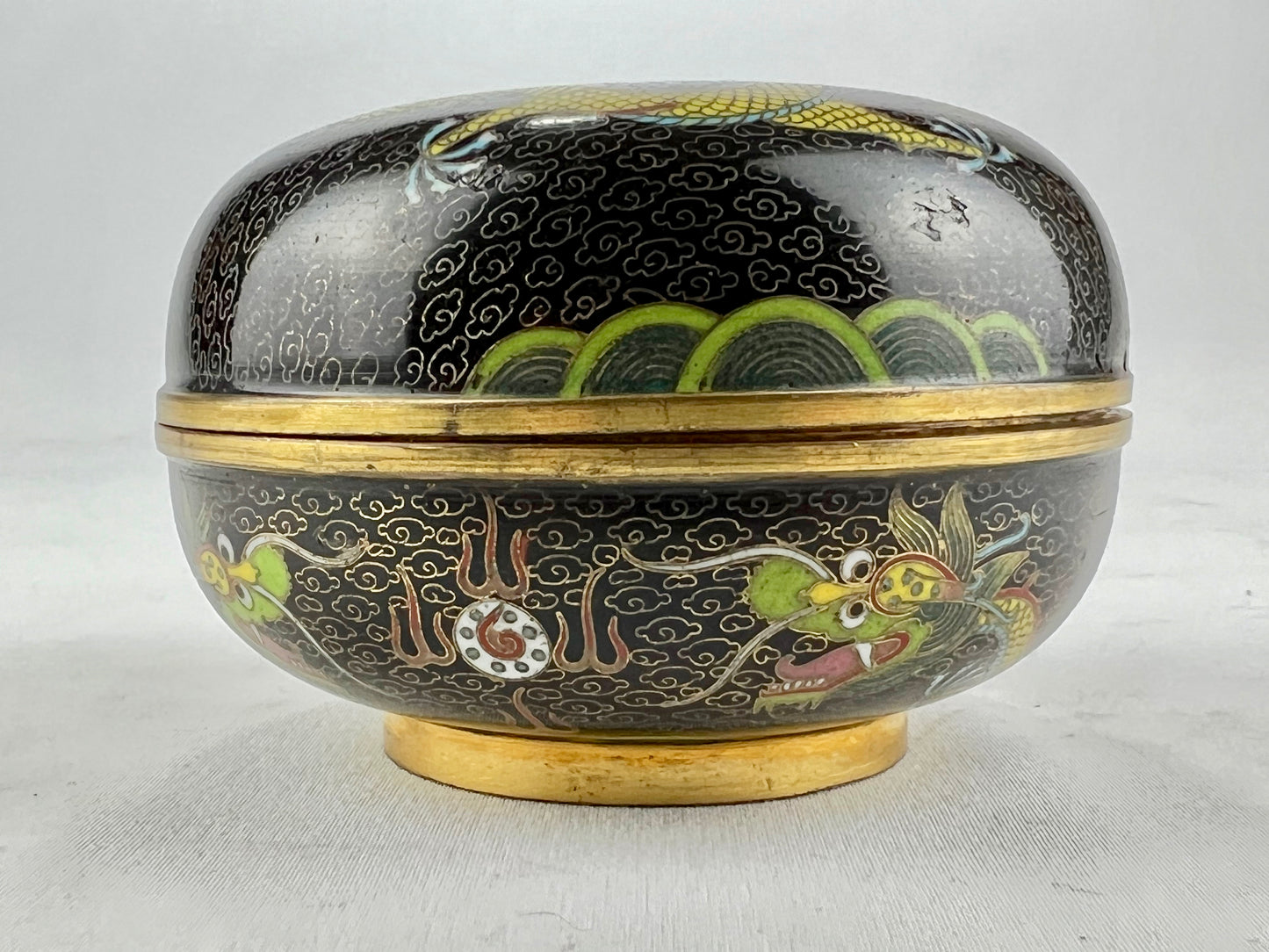 Antique Japanese Meiji Era (late 1800's) Cloisonné Yellow Dragon Jar / Box 3.5”