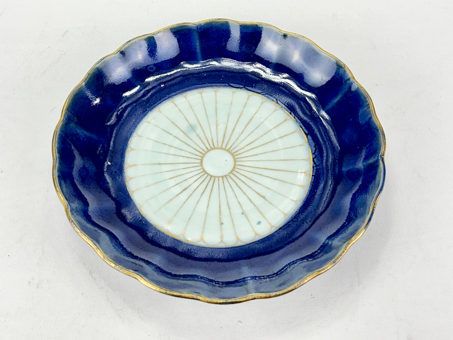 Antique Japanese Taisho Era c1920's Imari Ceramic Plate Chrysanthemum 9"