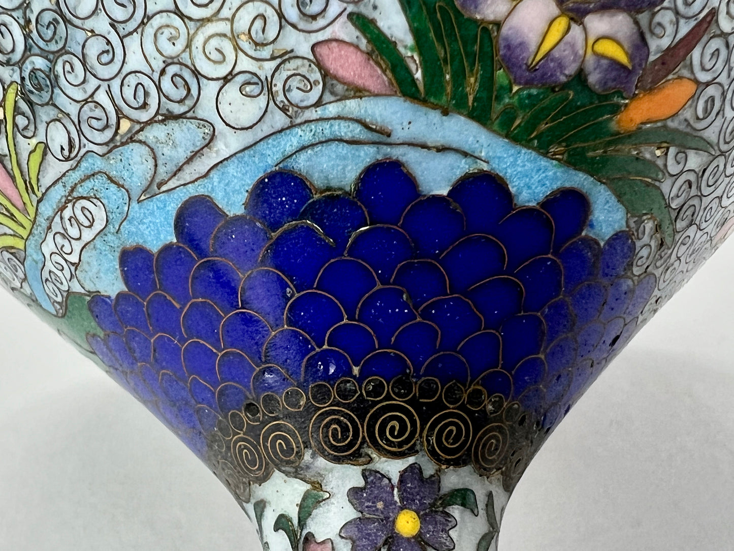 Antique Japanese Meiji Era (late 1800's) Cloisonné Koro Censer for Incense 4”