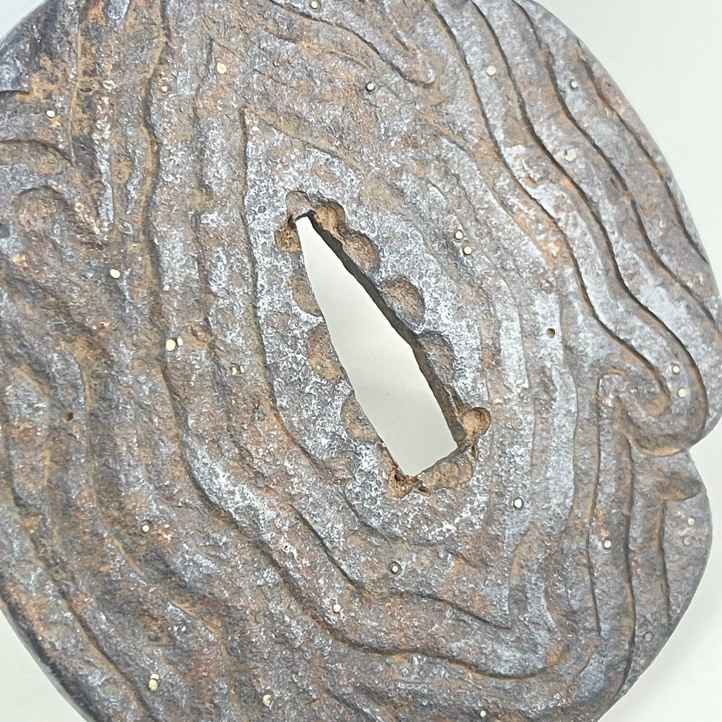 Antique Japanese Samurai Used Iron Tsuba Sword wood grain w/ Golden dew inlay