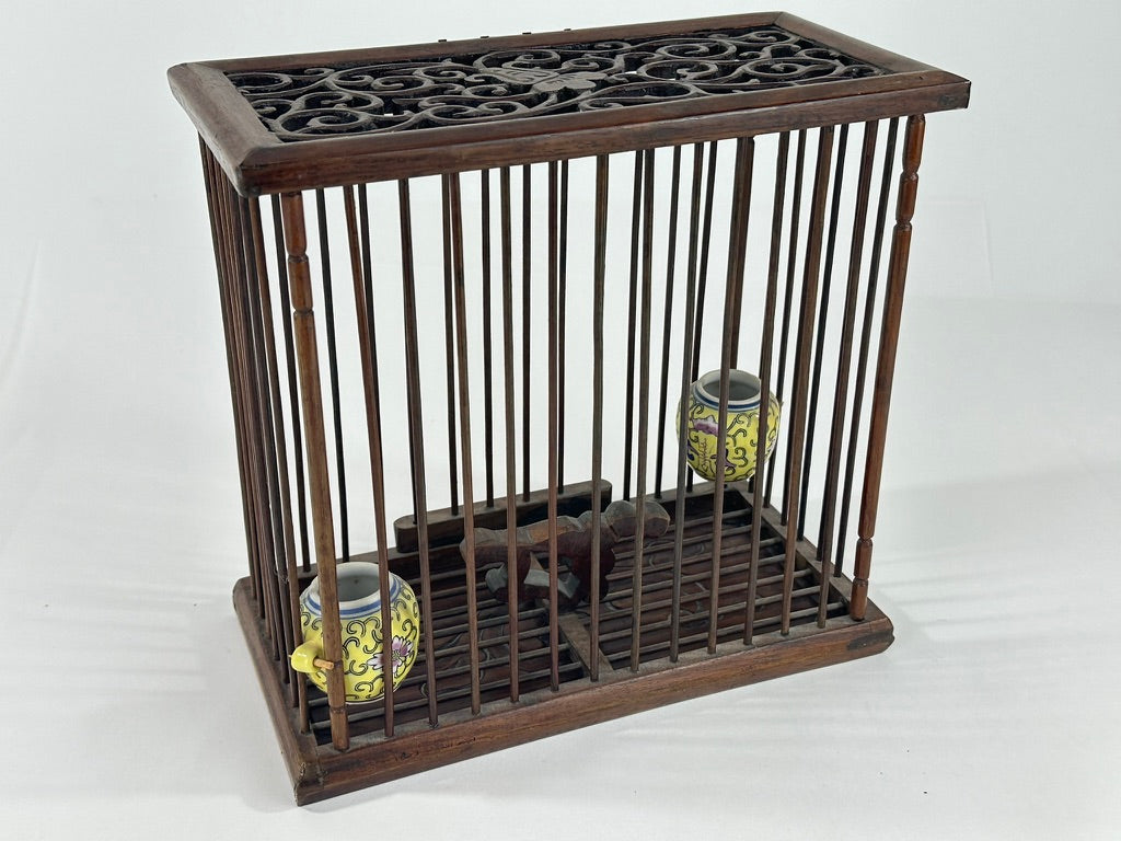 Chinese Hardwood Bamboo Birdcage Famille Jaune Porcelain Pots Carved Fretwork Lid Late Qing 8.5"