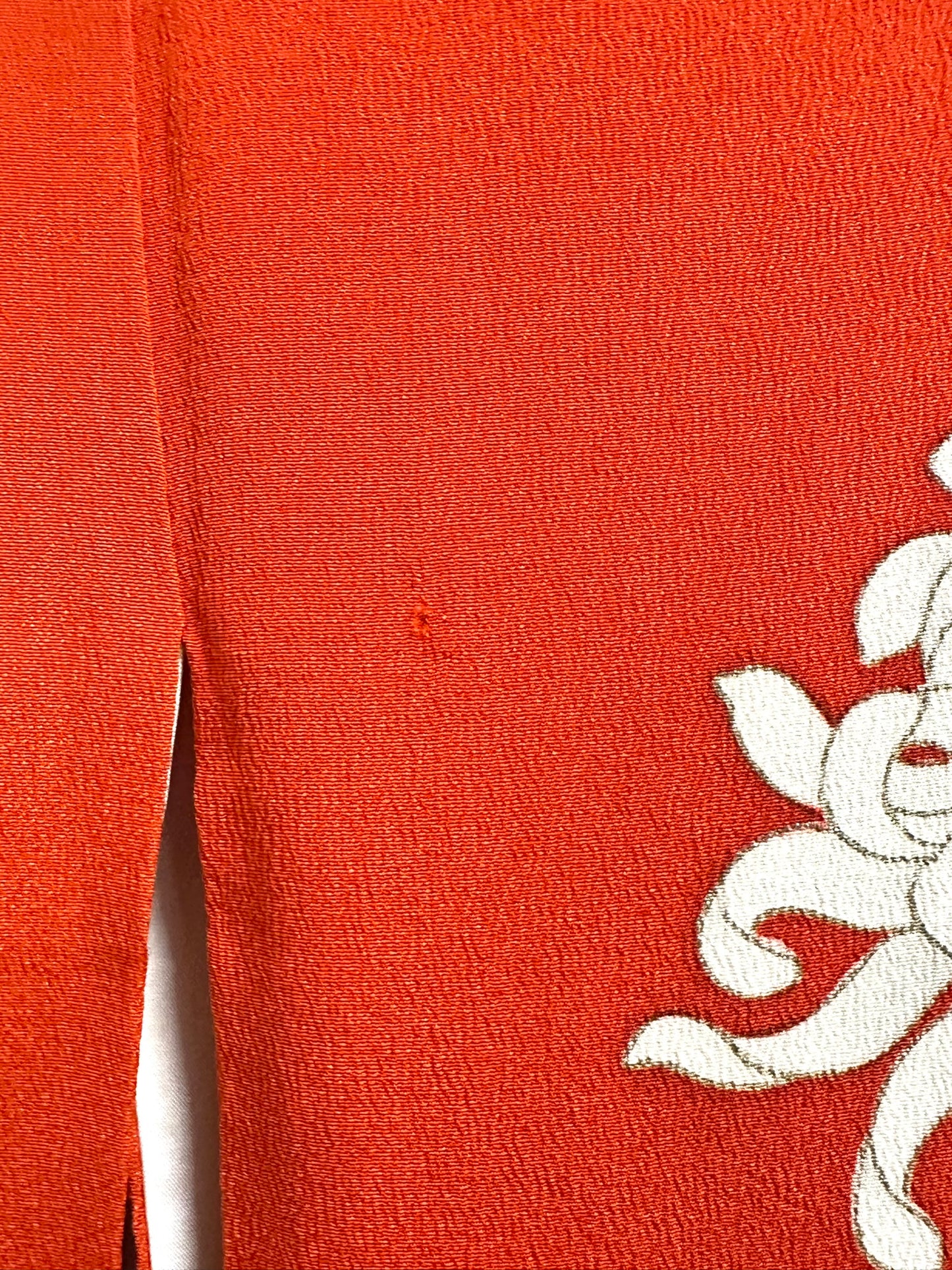 Vintage Japanese Silk Yuzen Kimono White Kiku Chrysanthemum Vermillion Showa