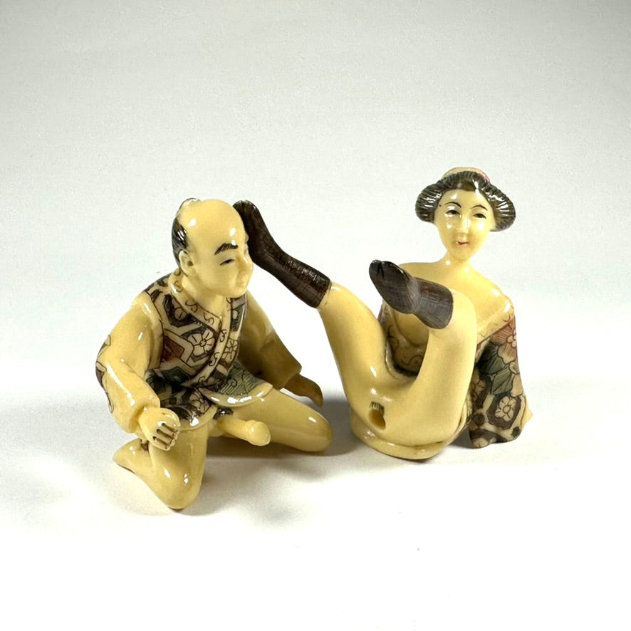 Vintage Japanese Shunga Erotic Figurine Couple Faux-Ivery Resin Hand Painted Showa d