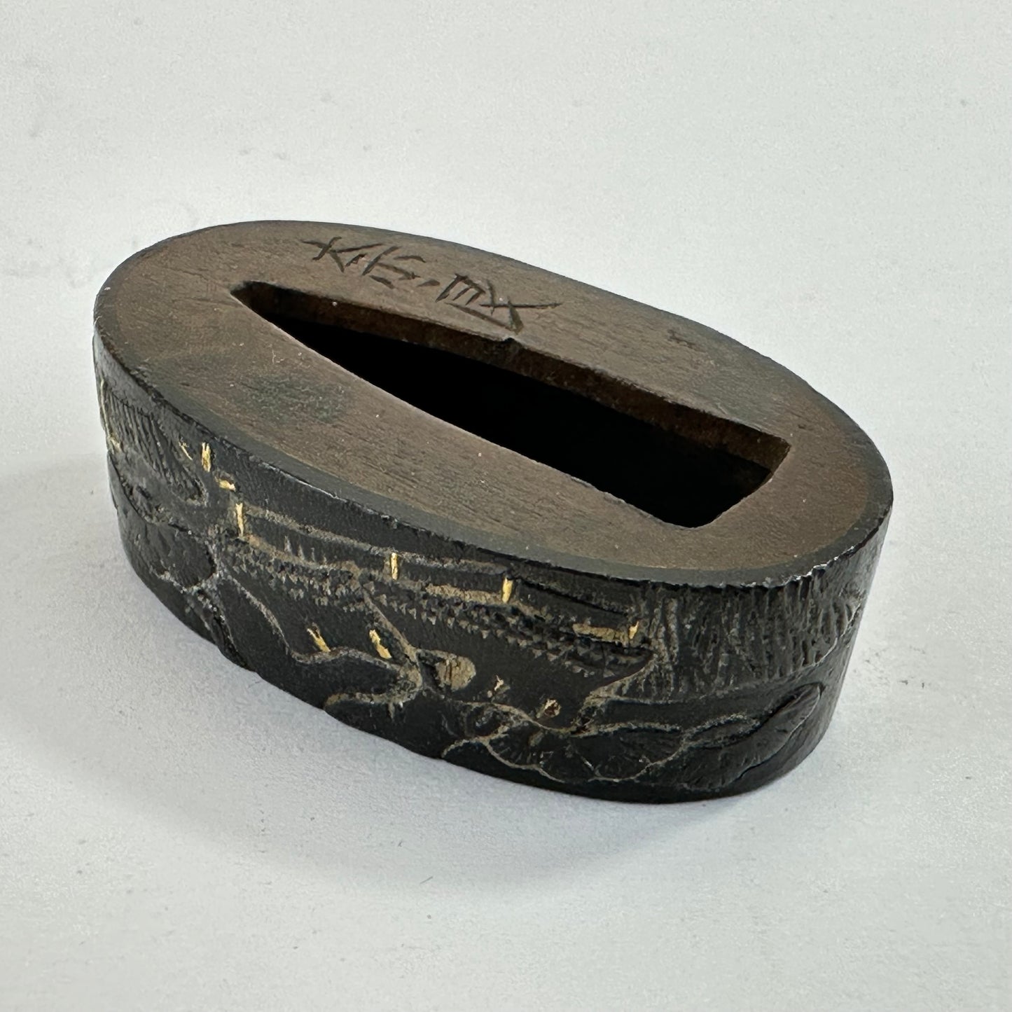 Antique Japanese Edo-Period Sword Katana Fuchi Samurai in Gold on Shakudō,