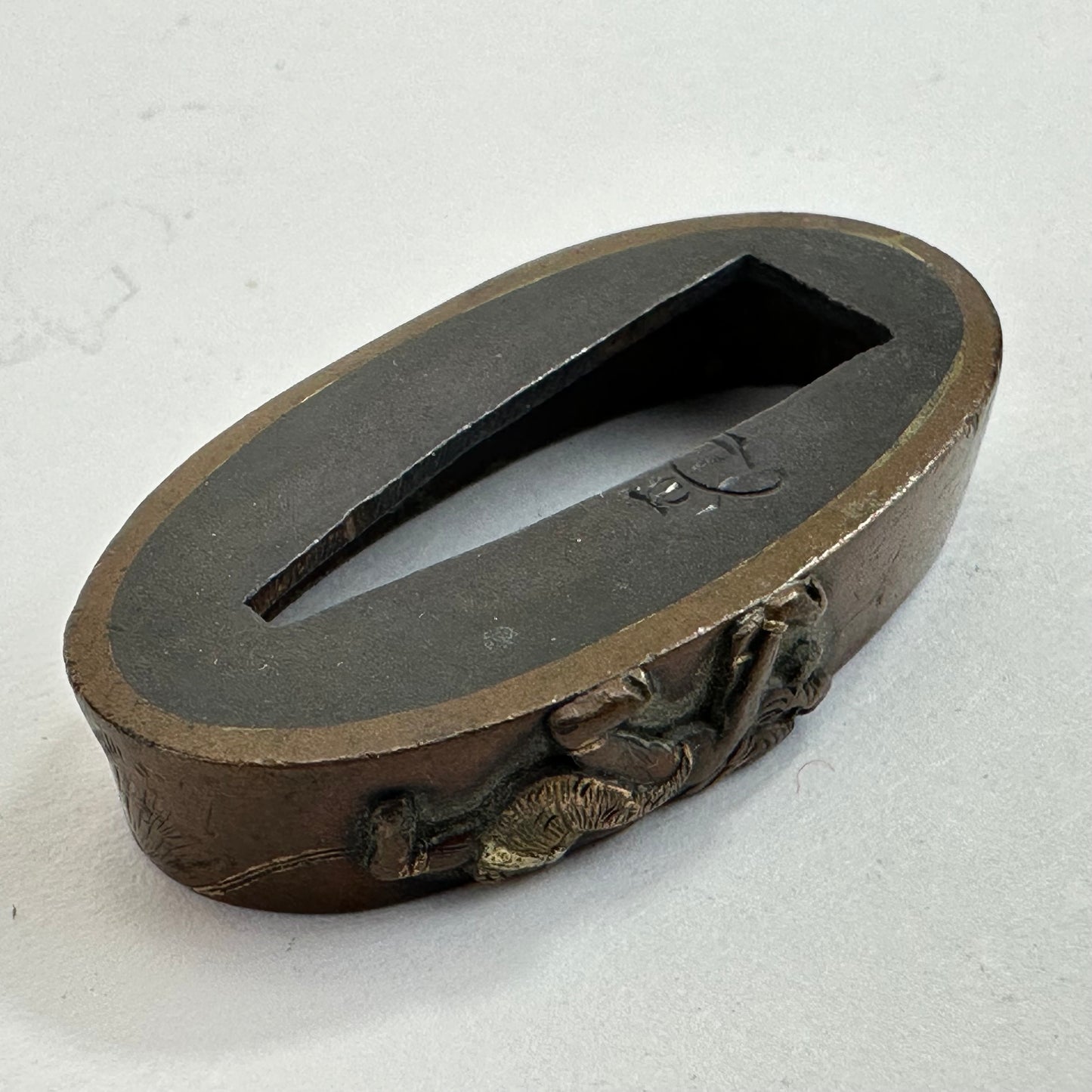 Antique Japanese Edo-Period Sword Katana Fuchi Samurai in Gold on Shakudō,