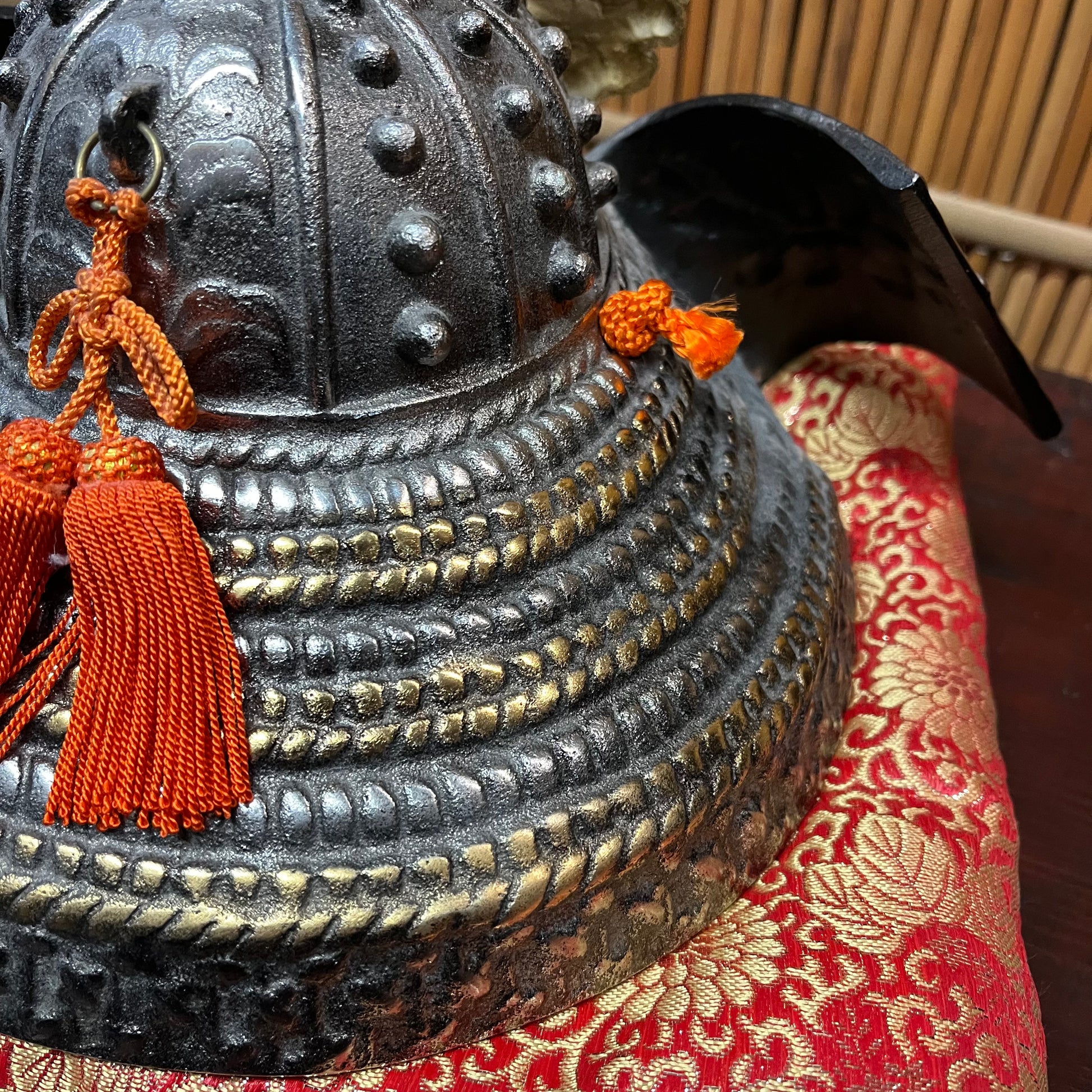 Vintage Japanese Boys Day Iron Samurai Helmet W Pillow Plaque Vintage japanese boys day iron samurai helmet w pillow plaque