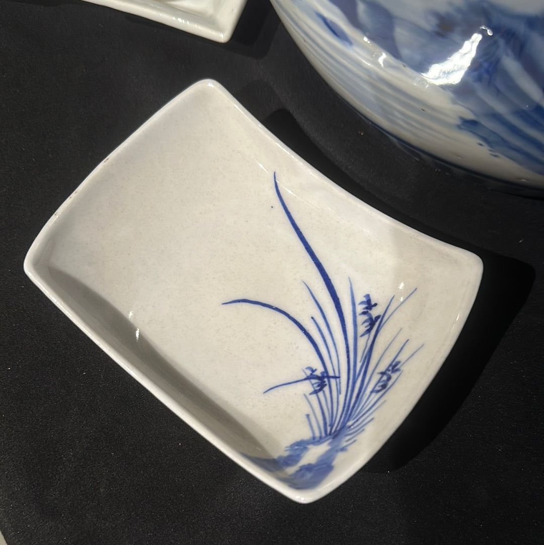 Vintage Japanese Ceramic Imari Dish Kashizara Blue & White 5.5”