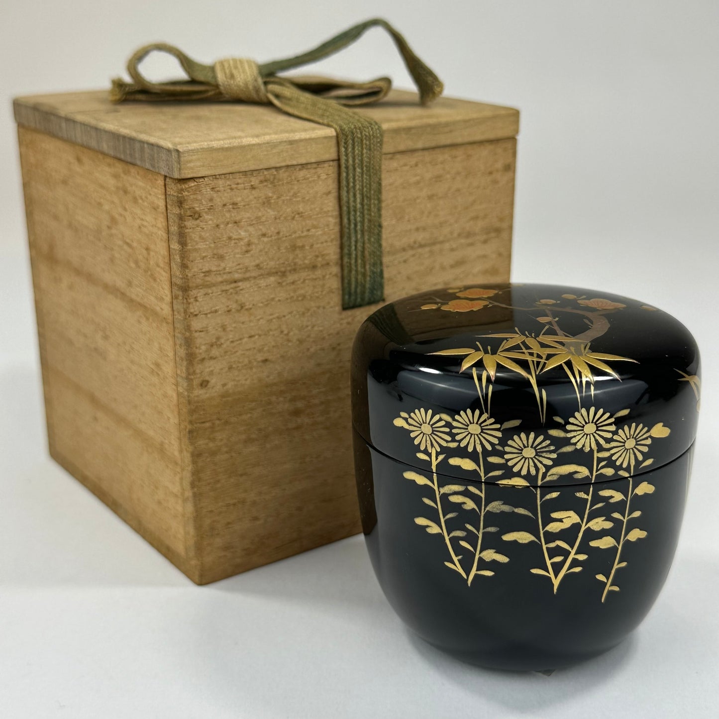 Japanese Tea Ceremony Natsume Tea Caddy Floral Shikunshi Motif w/ Kiri Wood Box