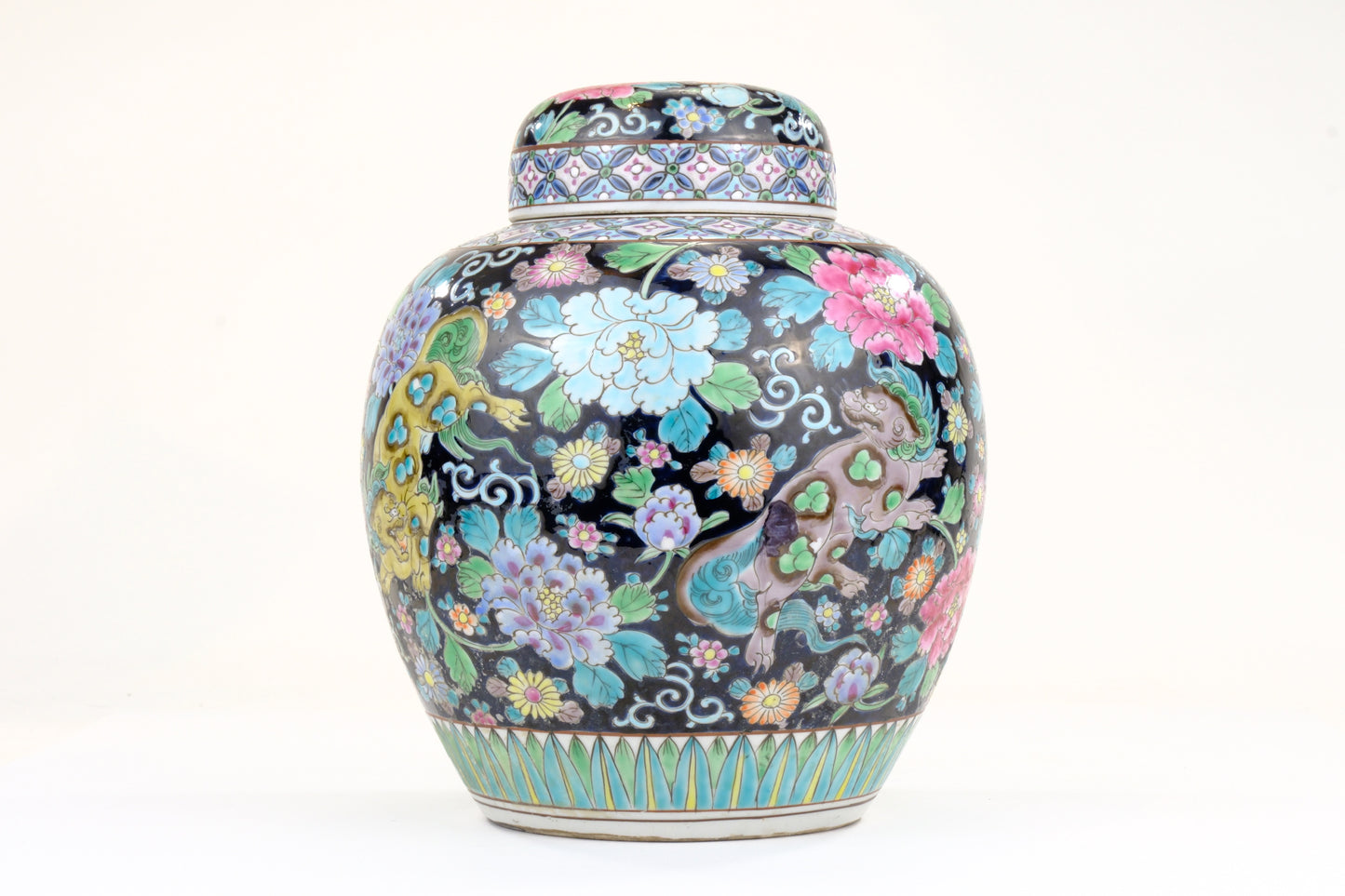 Chinese Famille Noire Porcelain Ginger Jar Shishi Peony Floral Black Ground ~10"H