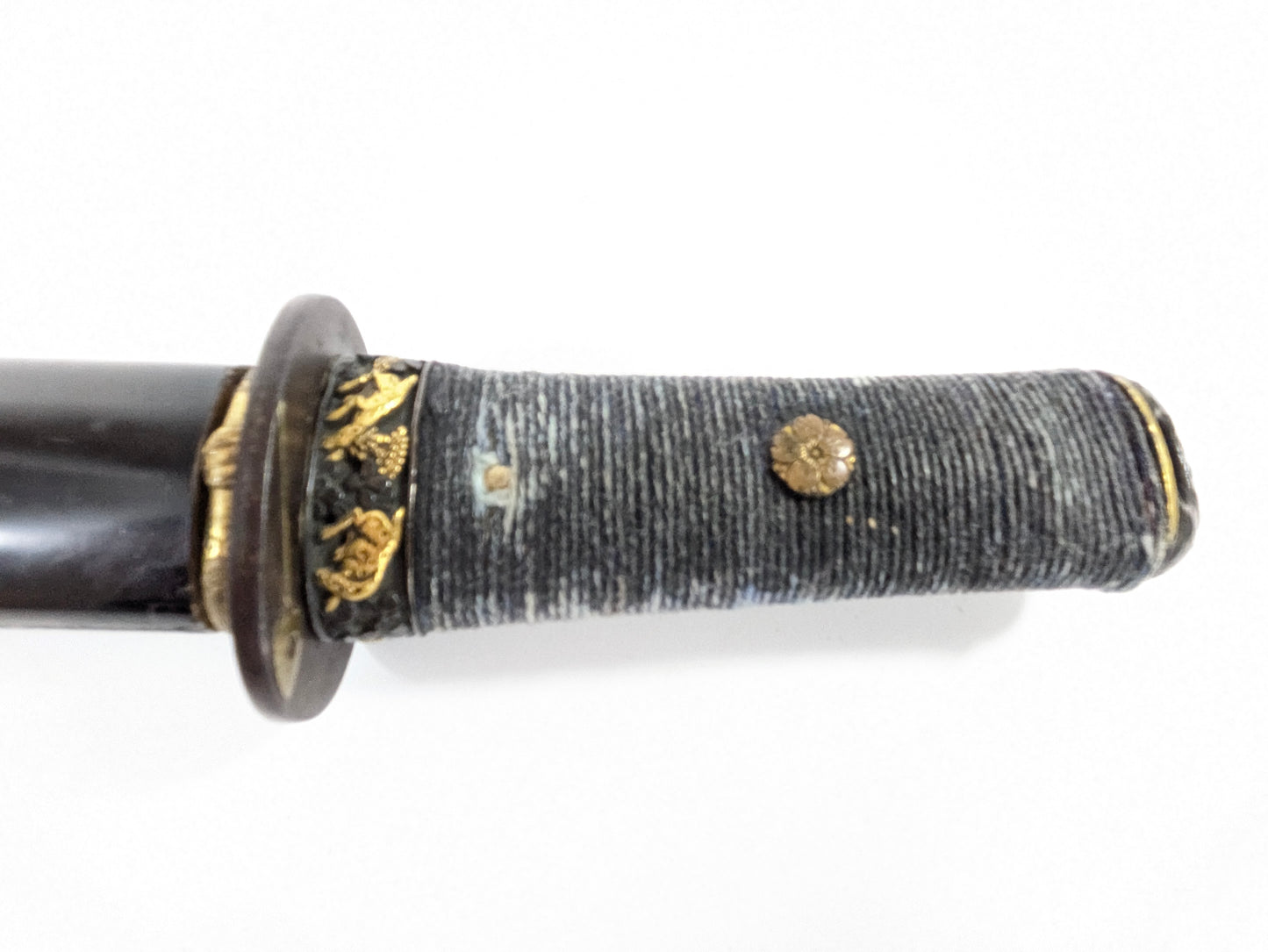 Antique Japanese Tanto – Edo Period – Deer and Pine Fittings, Arrowhead Tsuba, Black Lacquer Saya LS122