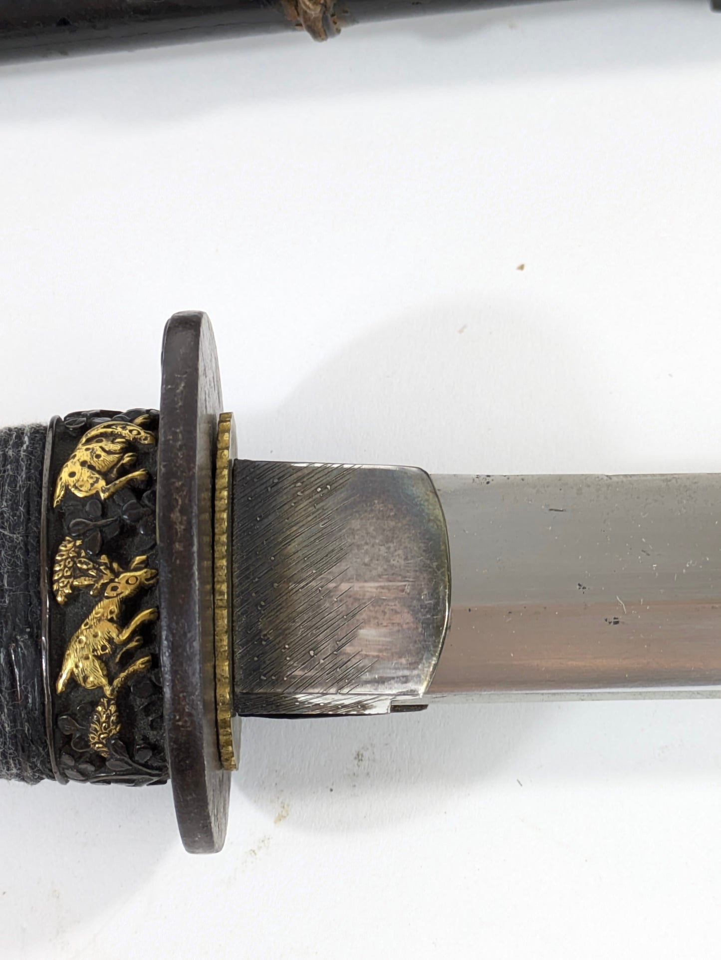 Antique Japanese Tanto – Edo Period – Deer and Pine Fittings, Arrowhead Tsuba, Black Lacquer Saya LS122