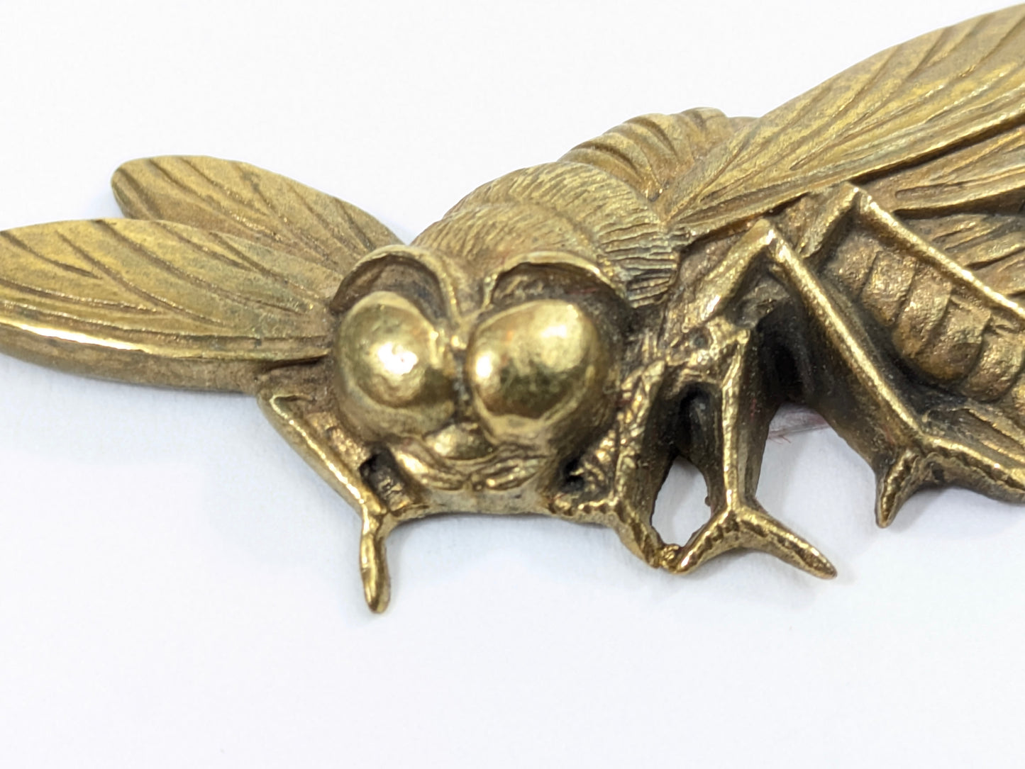 Antique Japanese Edo Period Gilt Copper Menuki Pair of Wasps Suzumebachi In High Relief