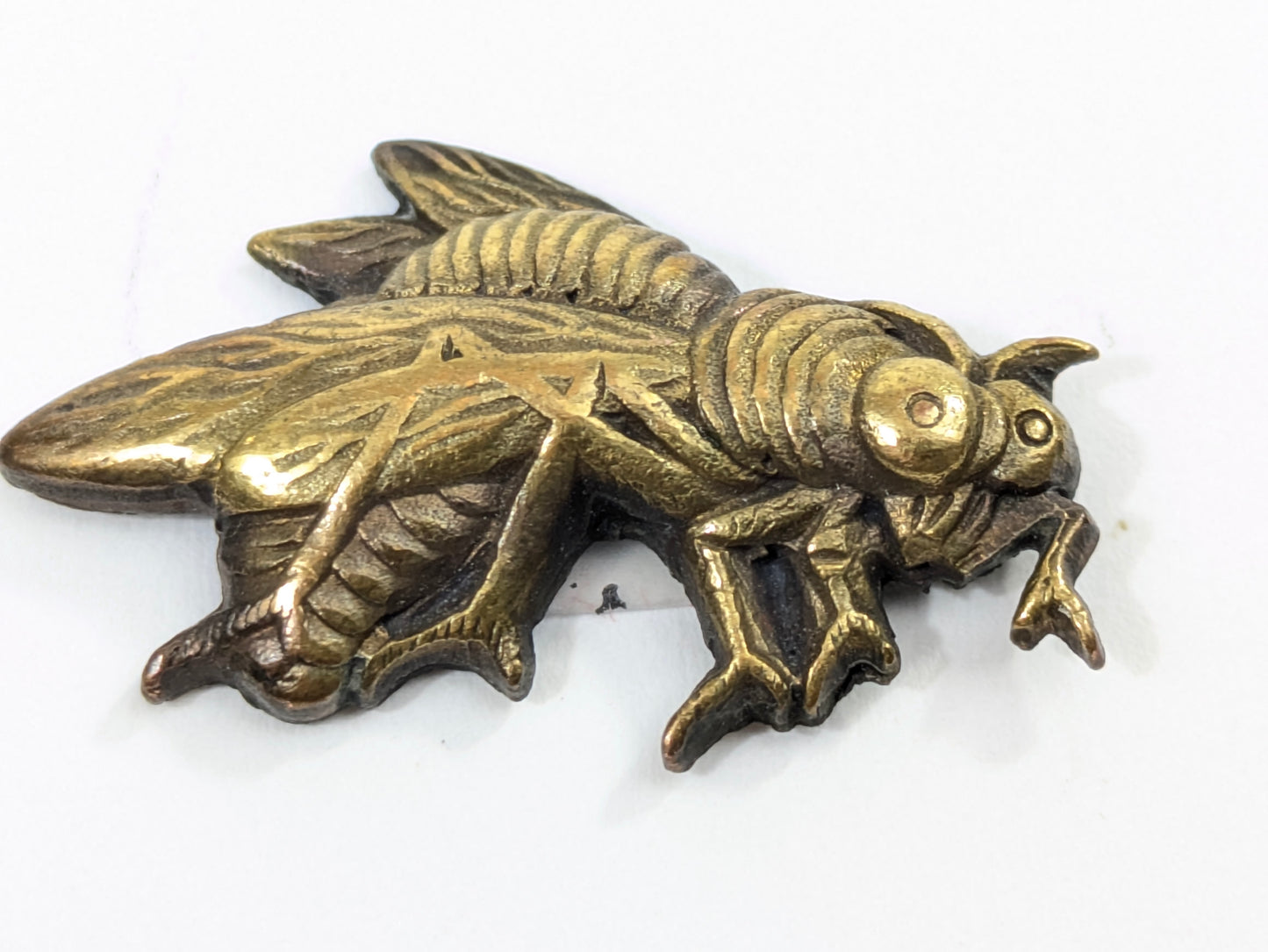 Antique Japanese Edo Period Gilt Copper Menuki Pair of Wasps Suzumebachi In High Relief