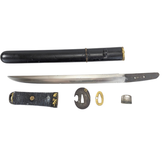 Antique Japanese Tanto – Edo Period – Deer and Pine Fittings, Arrowhead Tsuba, Black Lacquer Saya LS122