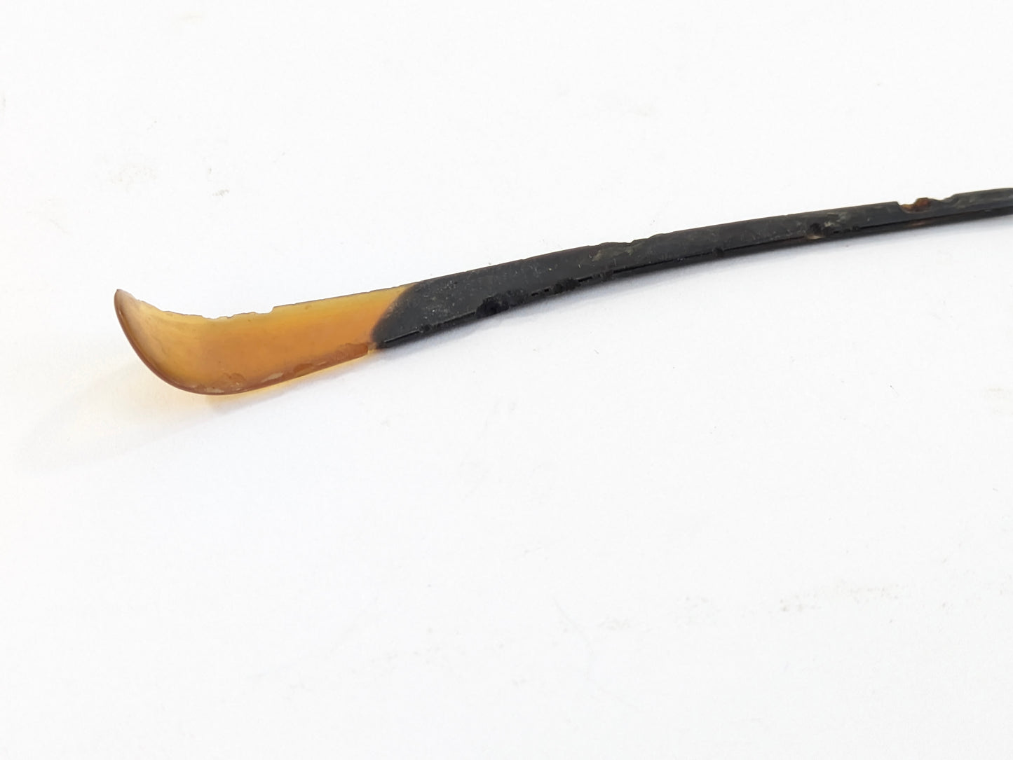 Vintage Japanese Kanzashi Hairpin Two-Tone Amber and Ebony Resin 4½"