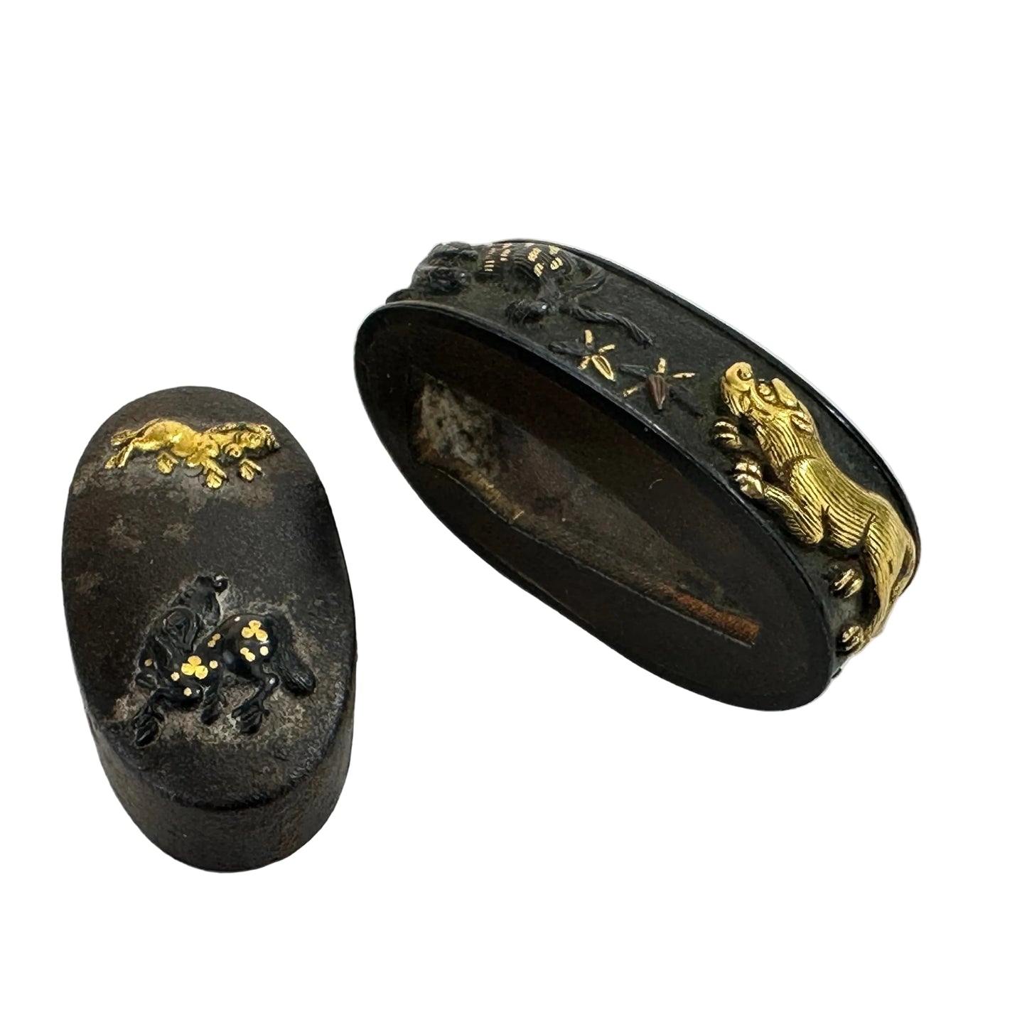 Antique Japanese Edo-Period Sword Katana Fuchi & Kashira Samurai in Gold on Shakudō,
